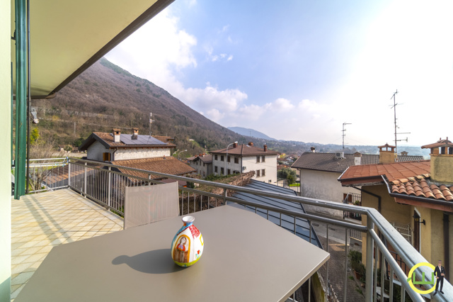 Media numero 5 di GEMONA DEL FRIULI PANORAMICA VILLETTA!!