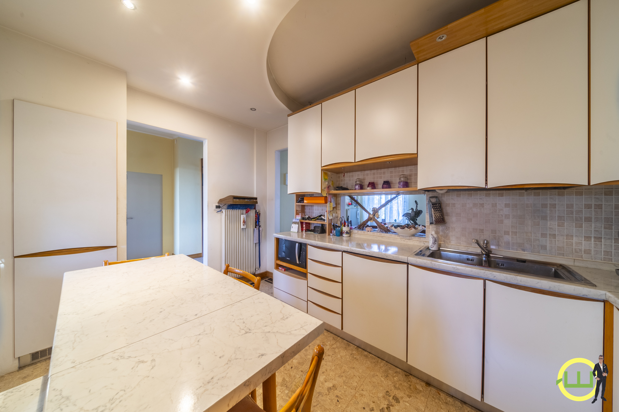 Media numero 10 di AMPIA CASA INDIPENDENTE CON TAVERNA, GARAGE E GIARDINO