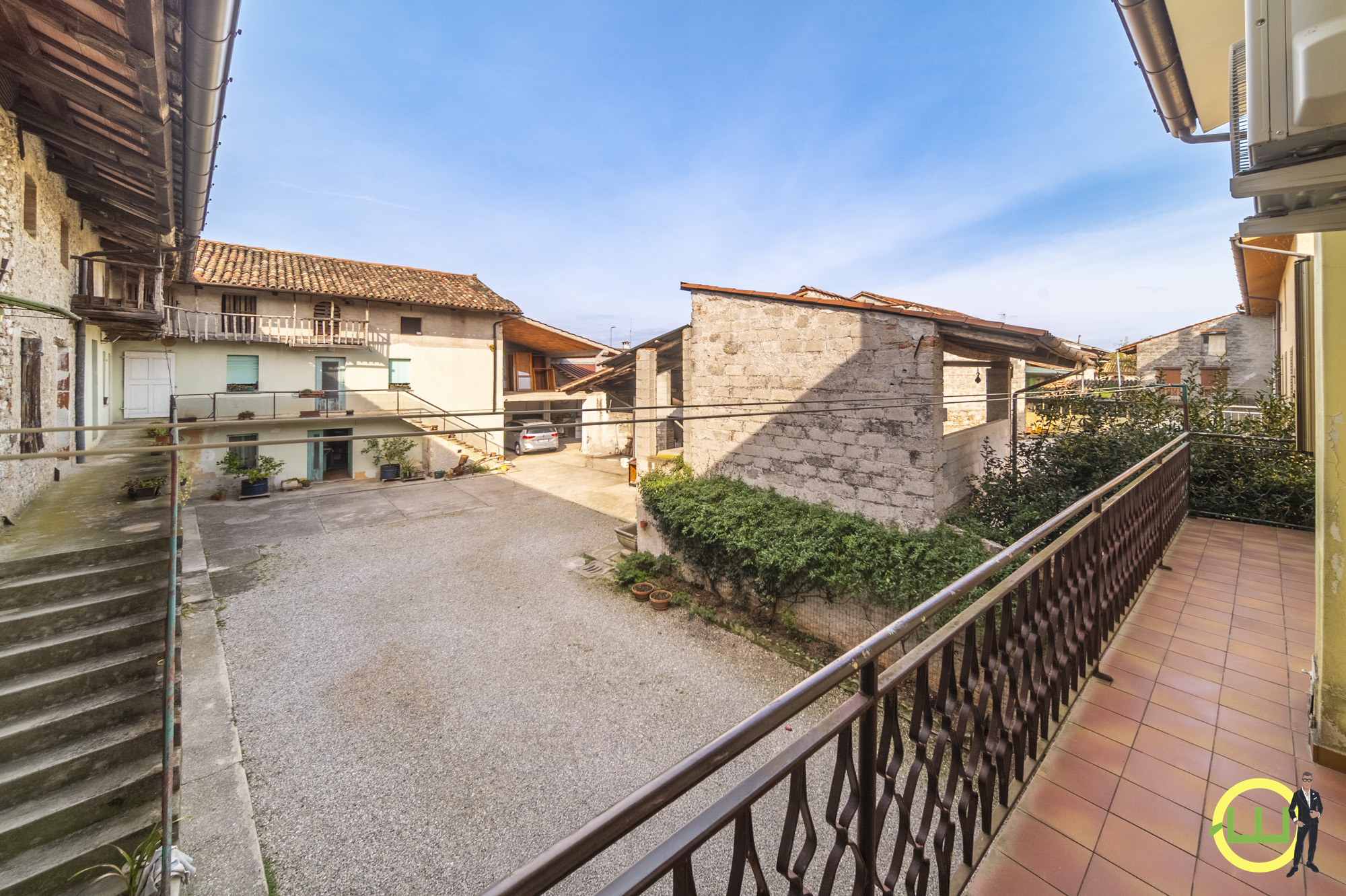 Media numero 16 di TERRATETTO TRICAMERE CON AMPIA CORTE ESCLUSIVA A SEDEGLIANO