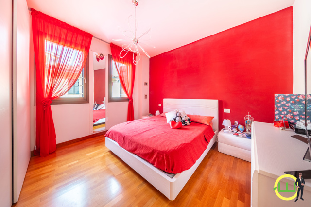 Media numero 10 di PERFETTO APPARTAMENTO BICAMERE TERRAZZATO IN CENTRO A CORMONS