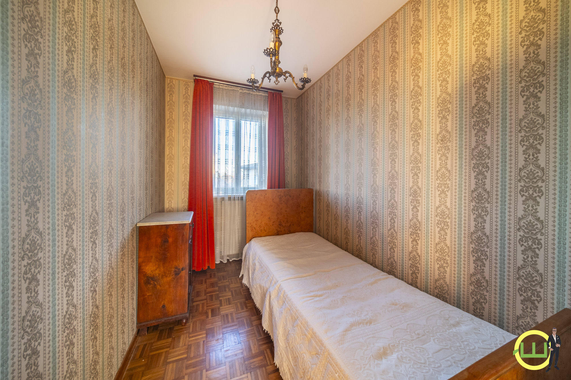 Media numero 29 di SPAZIOSA CASA INDIPENDENTE CON DOPPIO GARAGE E GIARDINO