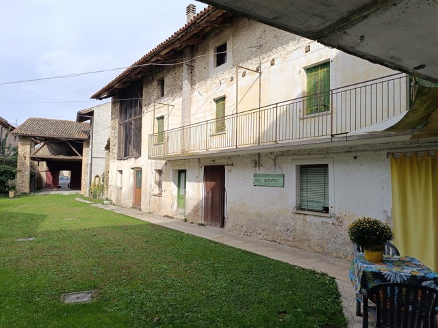 Immagine di CARATTERISTICO TERRATETTO CON AREA VERDE A BEANO