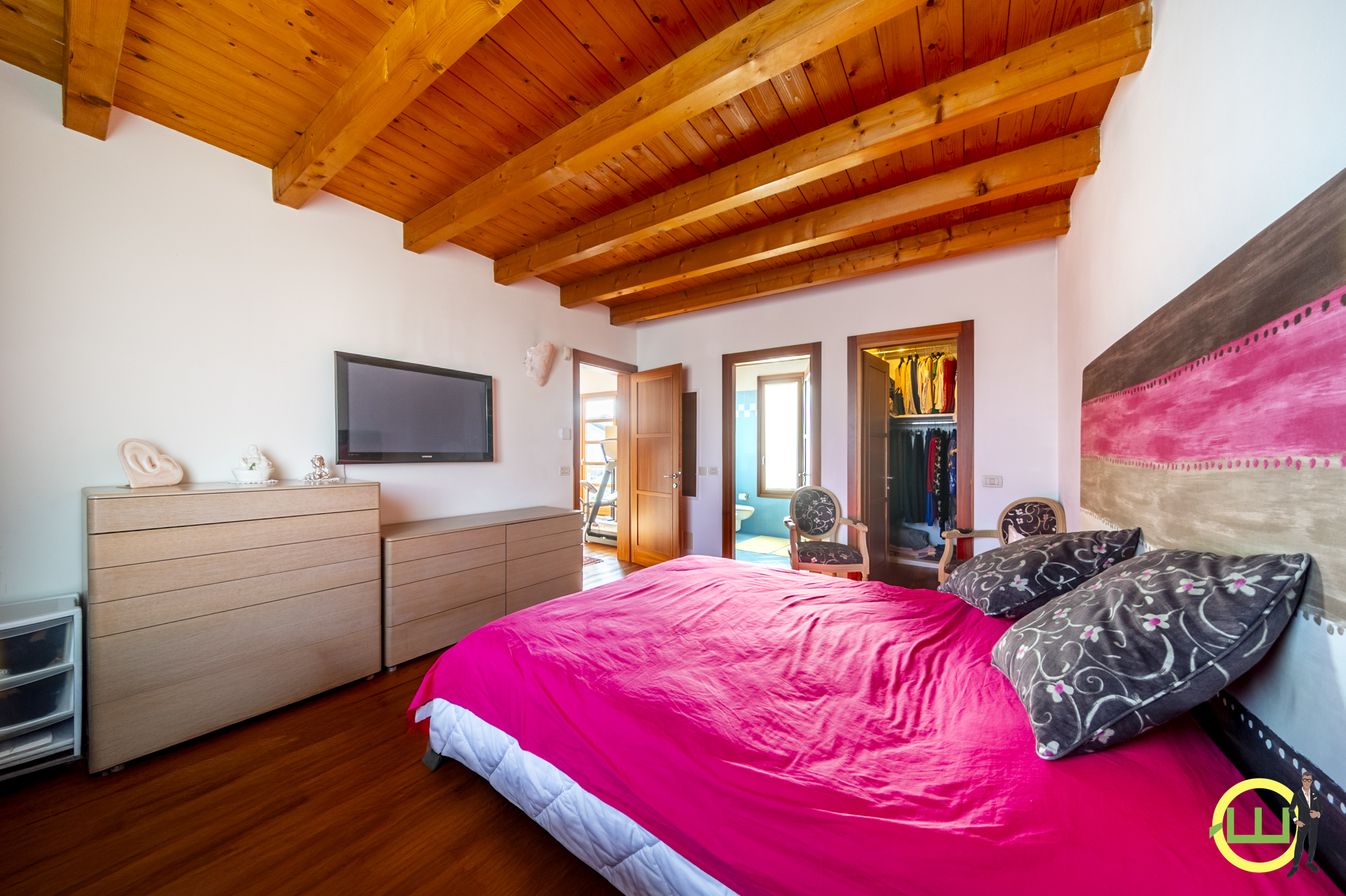 Media numero 26 di VILLA BACIATA DAL SOLE ( 2 KM DA UDINE) 