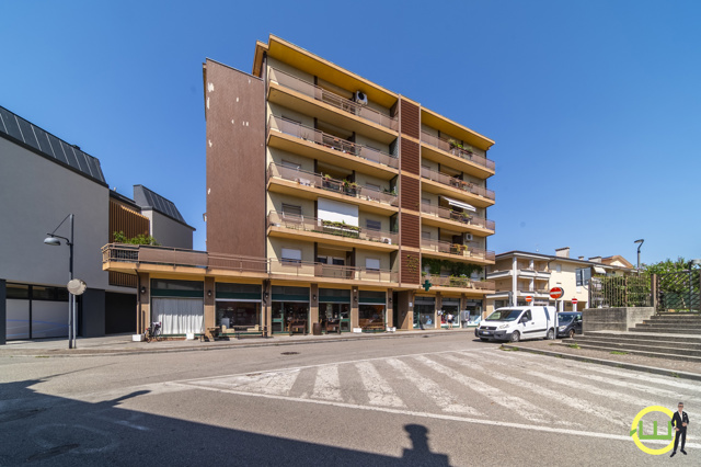 Media numero 21 di IN PIENO CENTRO  APPARTAMENTO BICAMERE RESTAURATO A CORMONS