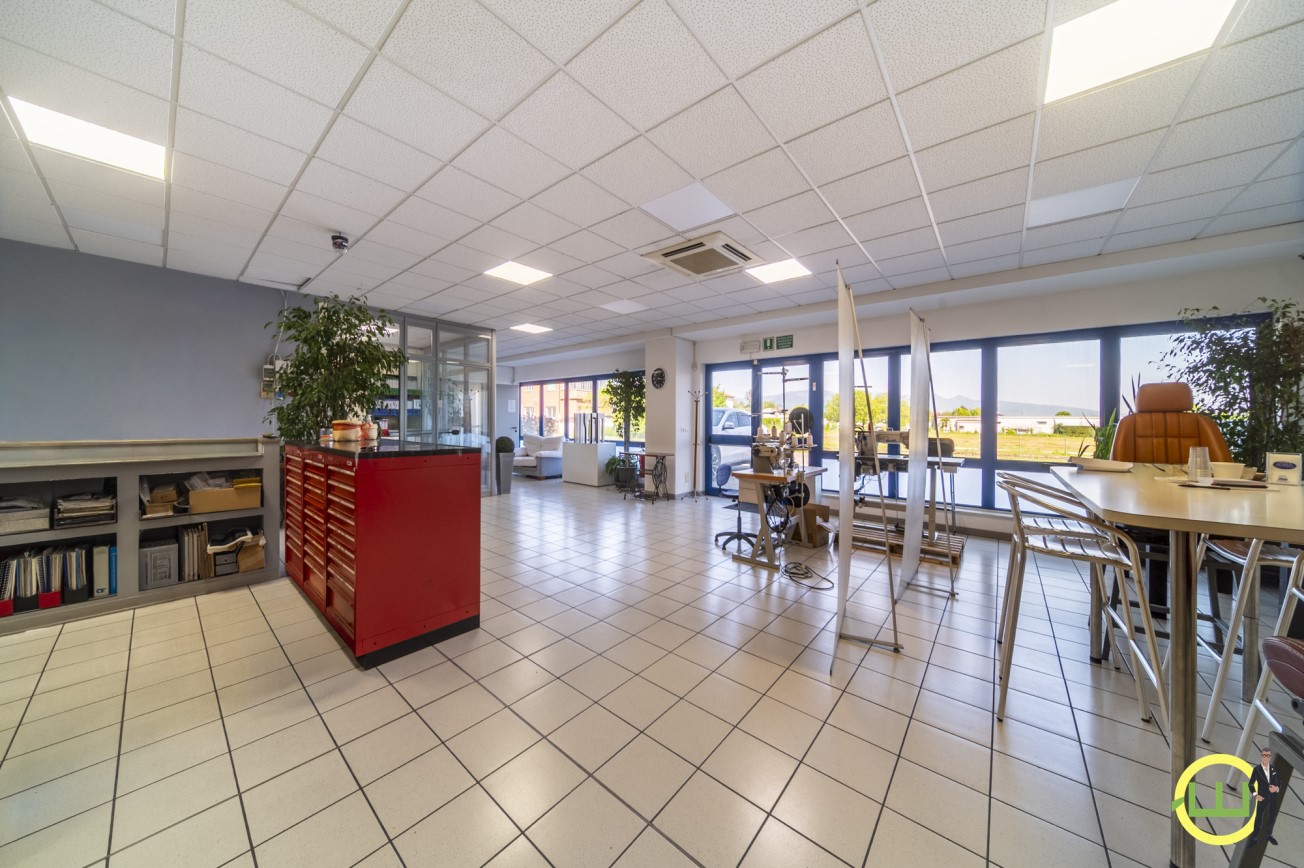 Media numero 7 di CAPANNONE + UFFICI (TRICESIMO)