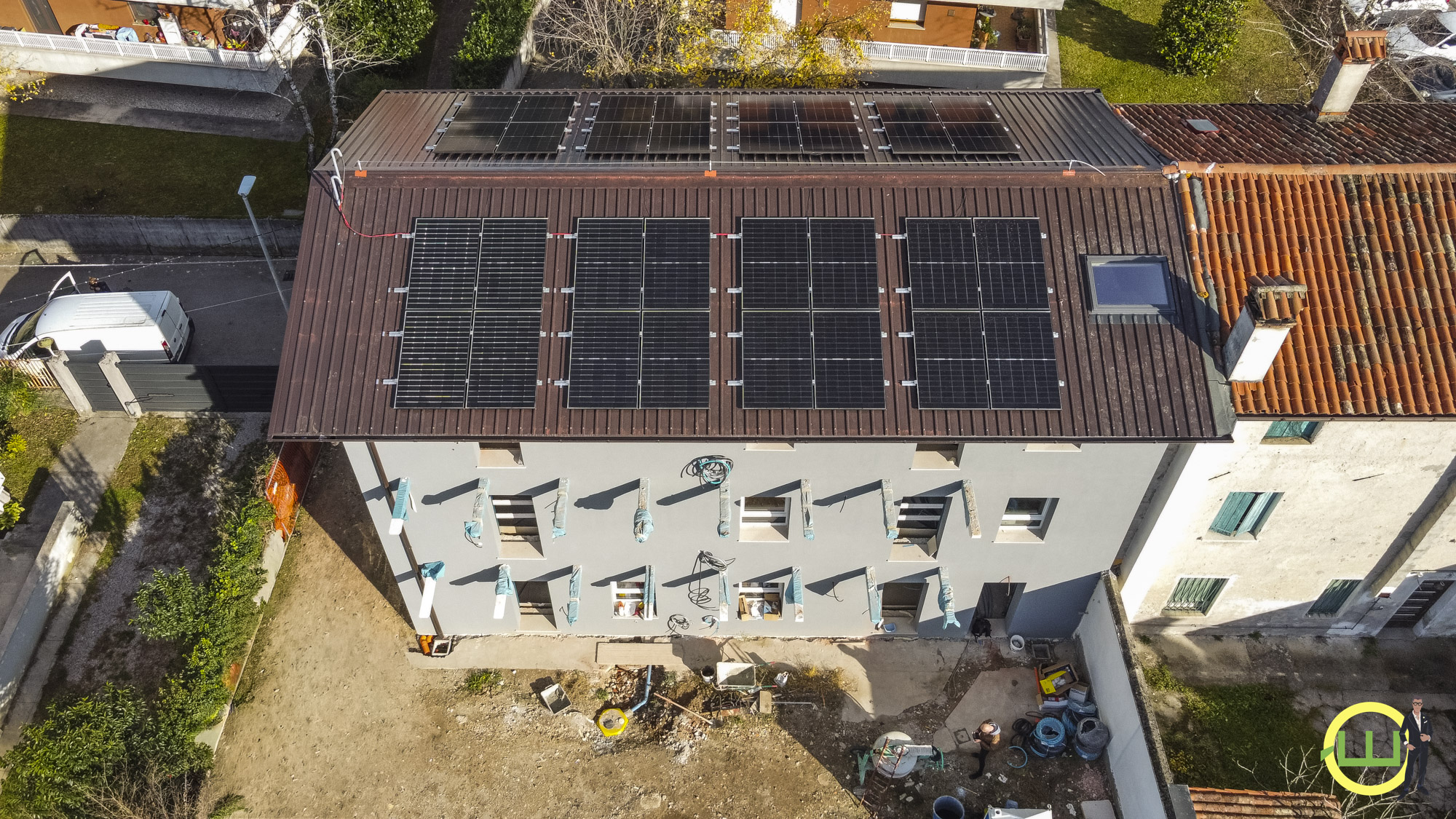 Media numero 2 di BICAMERE ADIACENTE CAMPI DA TENNIS PADERNO UD