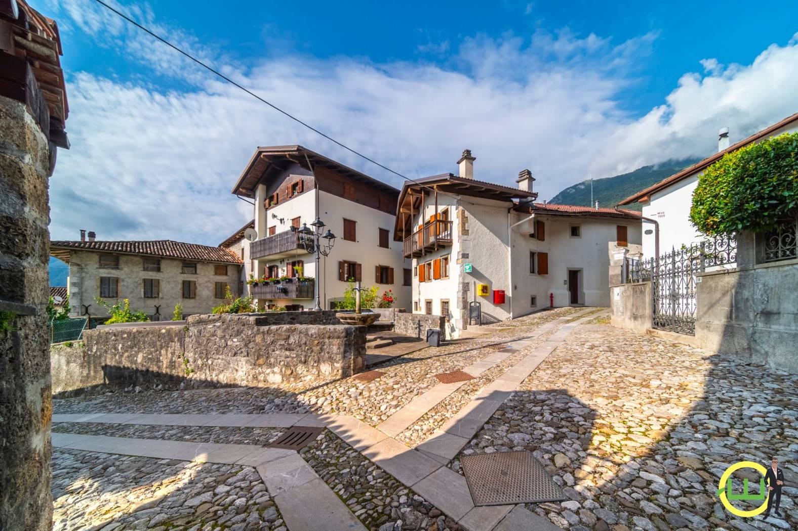 Media numero 25 di QUADRILOCALE FRAZIONE OLTRIS, AMPEZZO