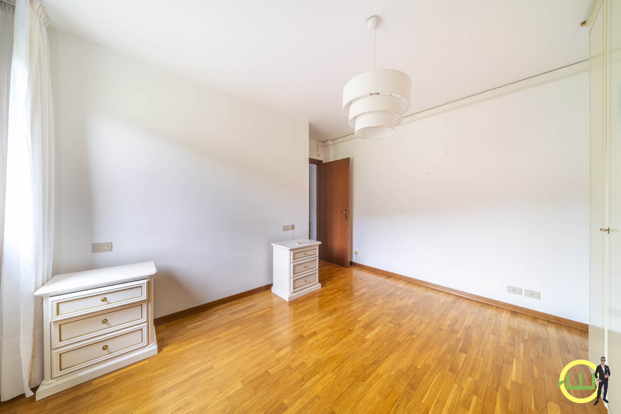 Media numero 16 di APPARTAMENTO TERRAZZATO CON 2 CAMERE DA LETTO E 2 SERVIZI IN CENTRO A CORMONS