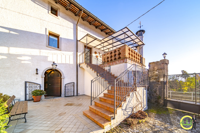 Media numero 51 di CASALE RUSTICO DI RARA BELLEZZA MORUZZO