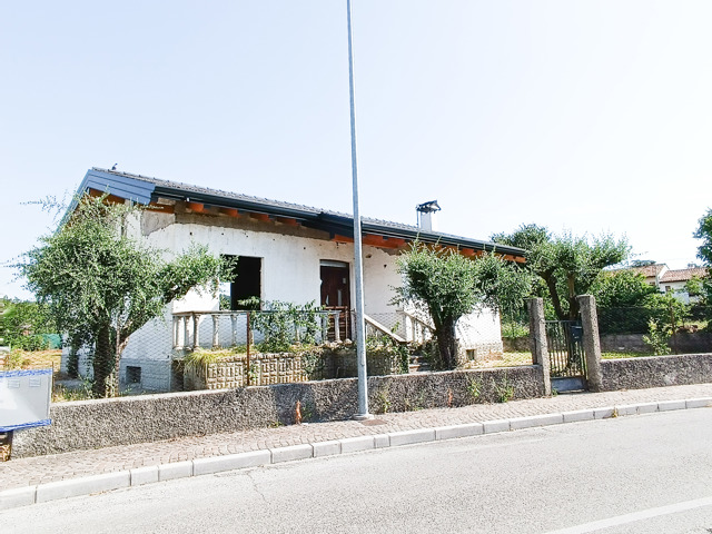 Media numero 3 di Venduta la Villa singola completamente personalizzabile a Manzano