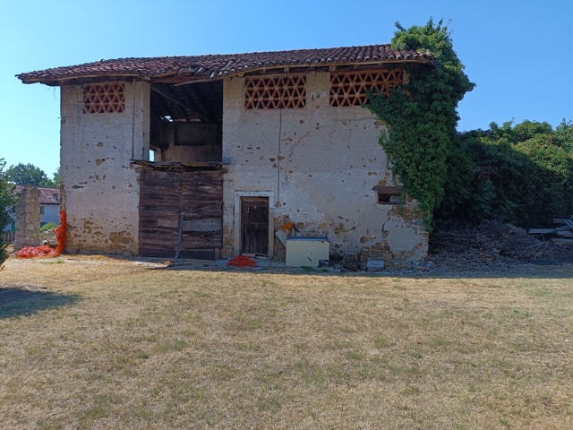 Media numero 8 di RUSTICO CON SPETTACOLARE GIARDINO NELLA FIABESCA GIASSICO DI CORMONS