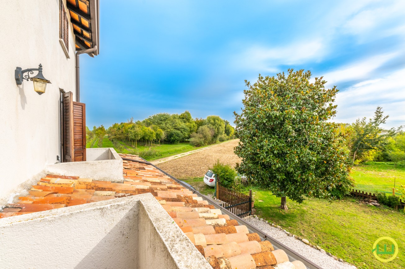 Media numero 23 di VILLA INDIPENDENTE CON GIARDINO E MAGAZZINO A RIVIGNANO TEOR