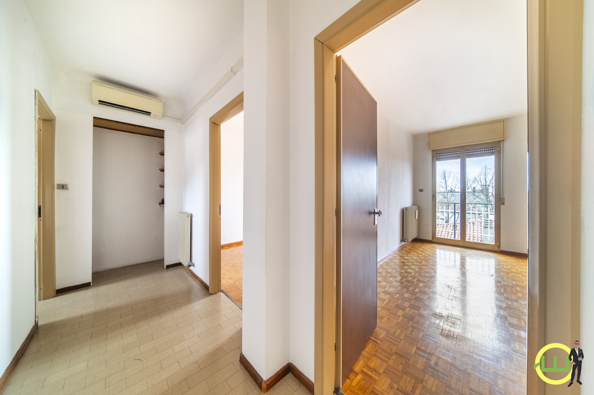 Media numero 15 di PANORAMICO APPARTAMENTO CON GARAGE IN CENTRO A CORMONS