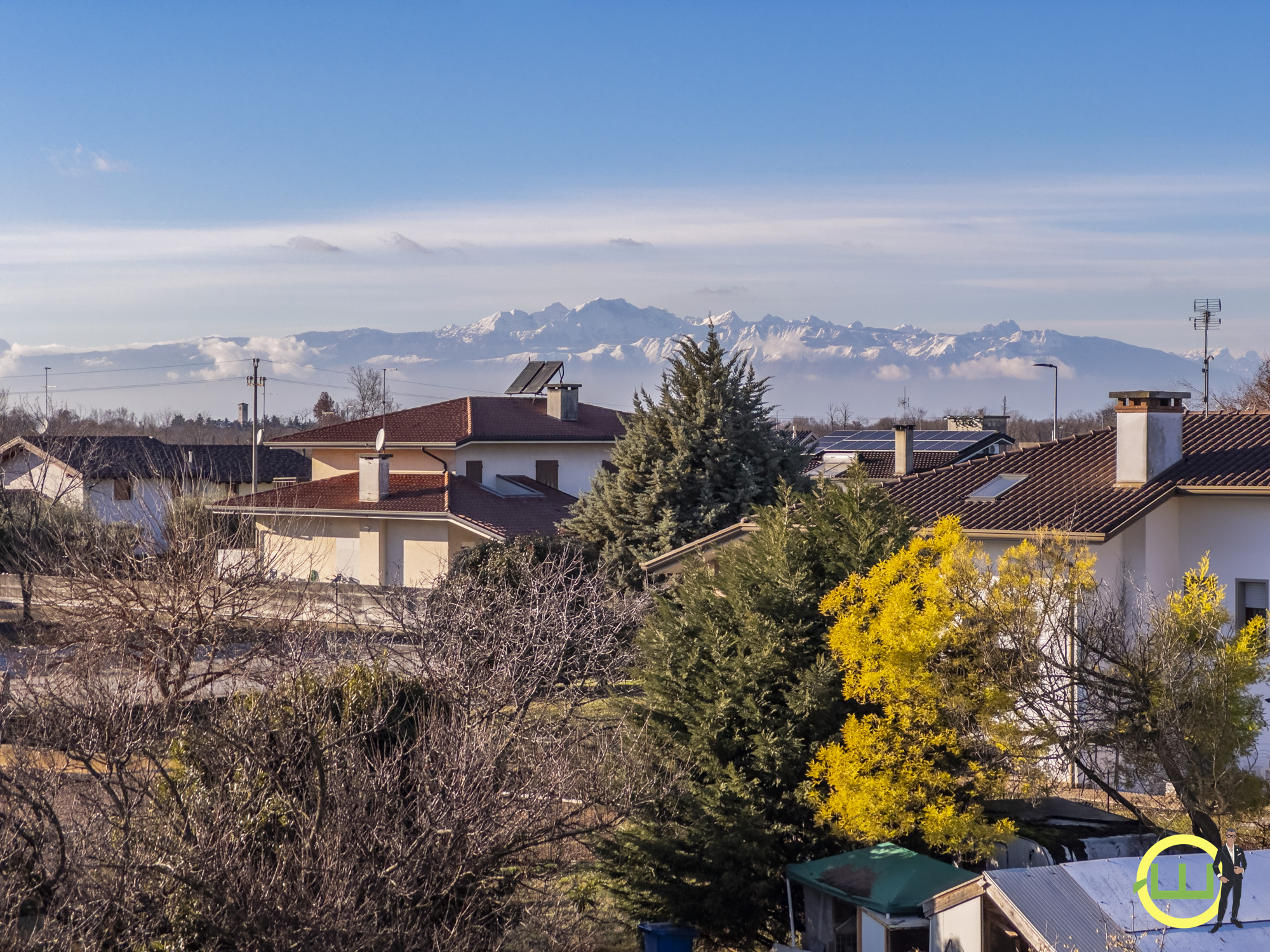Media numero 22 di AMPIA CASA INDIPENDENTE CON TAVERNA, GARAGE E GIARDINO