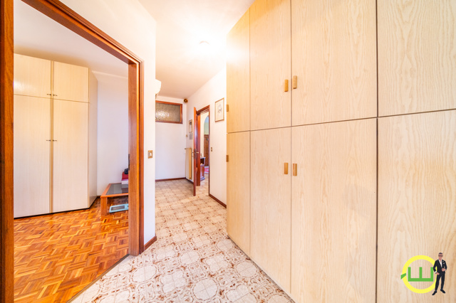 Media numero 24 di SPAZIOSA VILLA TRICAMERE CON AMPIO GIARDINO PRIVATO a Sedegliano
