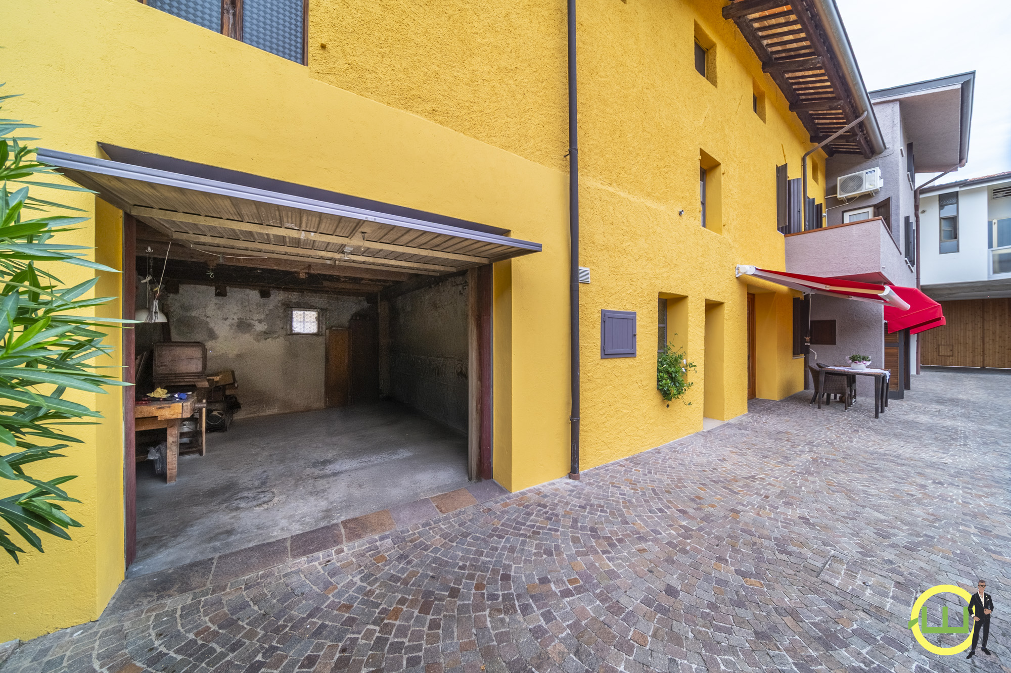 Media numero 30 di  AMPIA CASA INDIPENDENTE CON GIARDINO A MORTEGLIANO