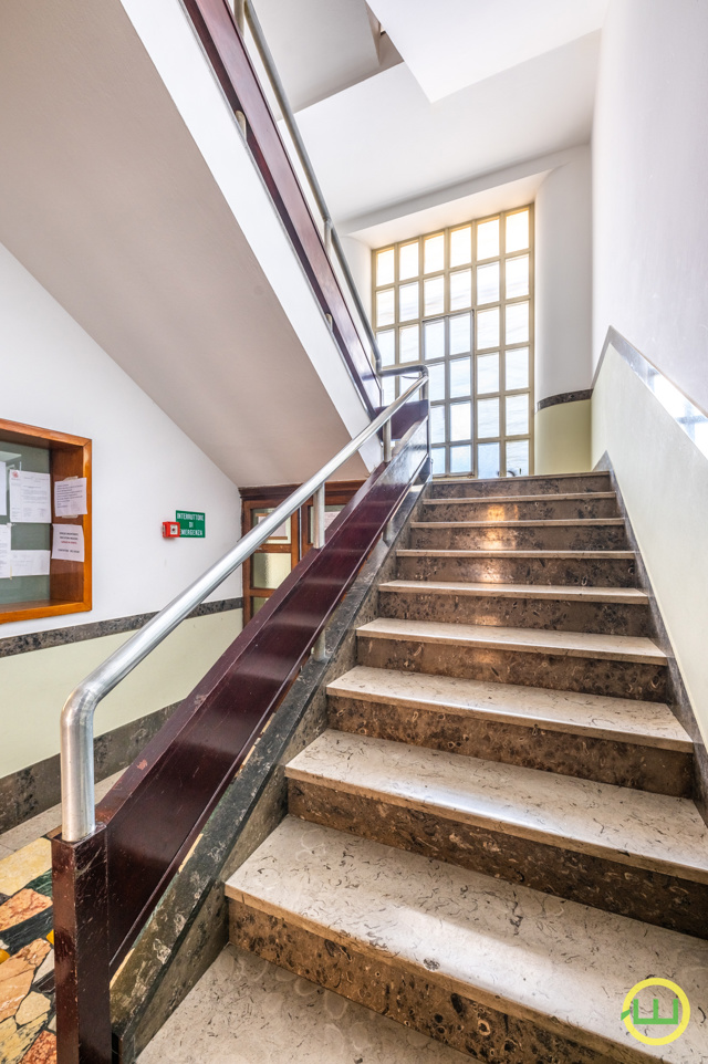 Media numero 25 di TRICAMERE IN PALAZZO STORICO CON AMPIA TERRAZZA (UD)