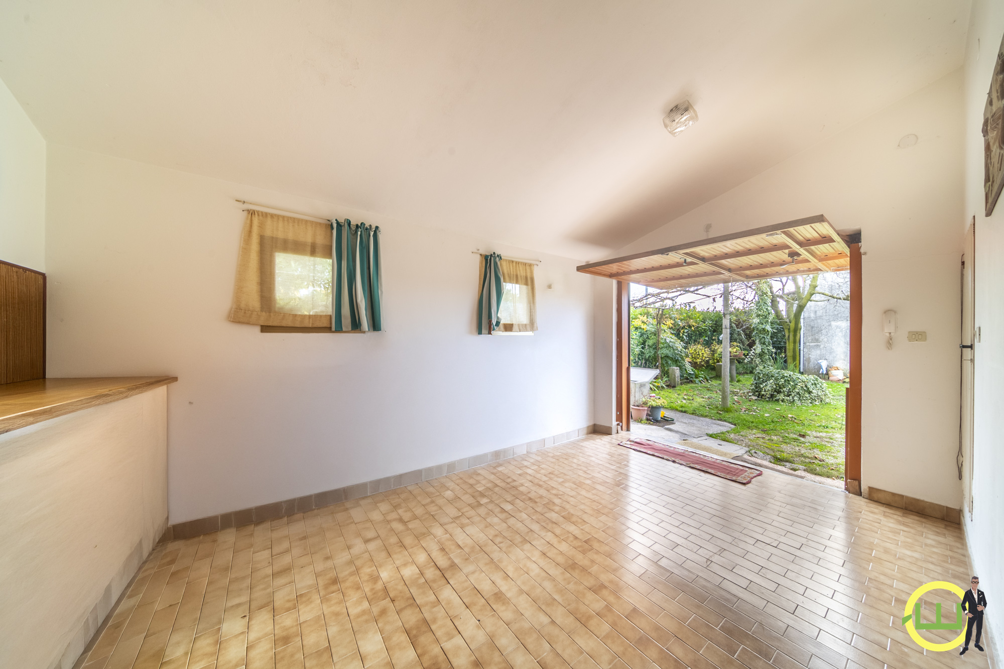 Media numero 34 di STORICA CASA ACCOSTATA CON TRE CAMERE, GARAGE E GIARDINO