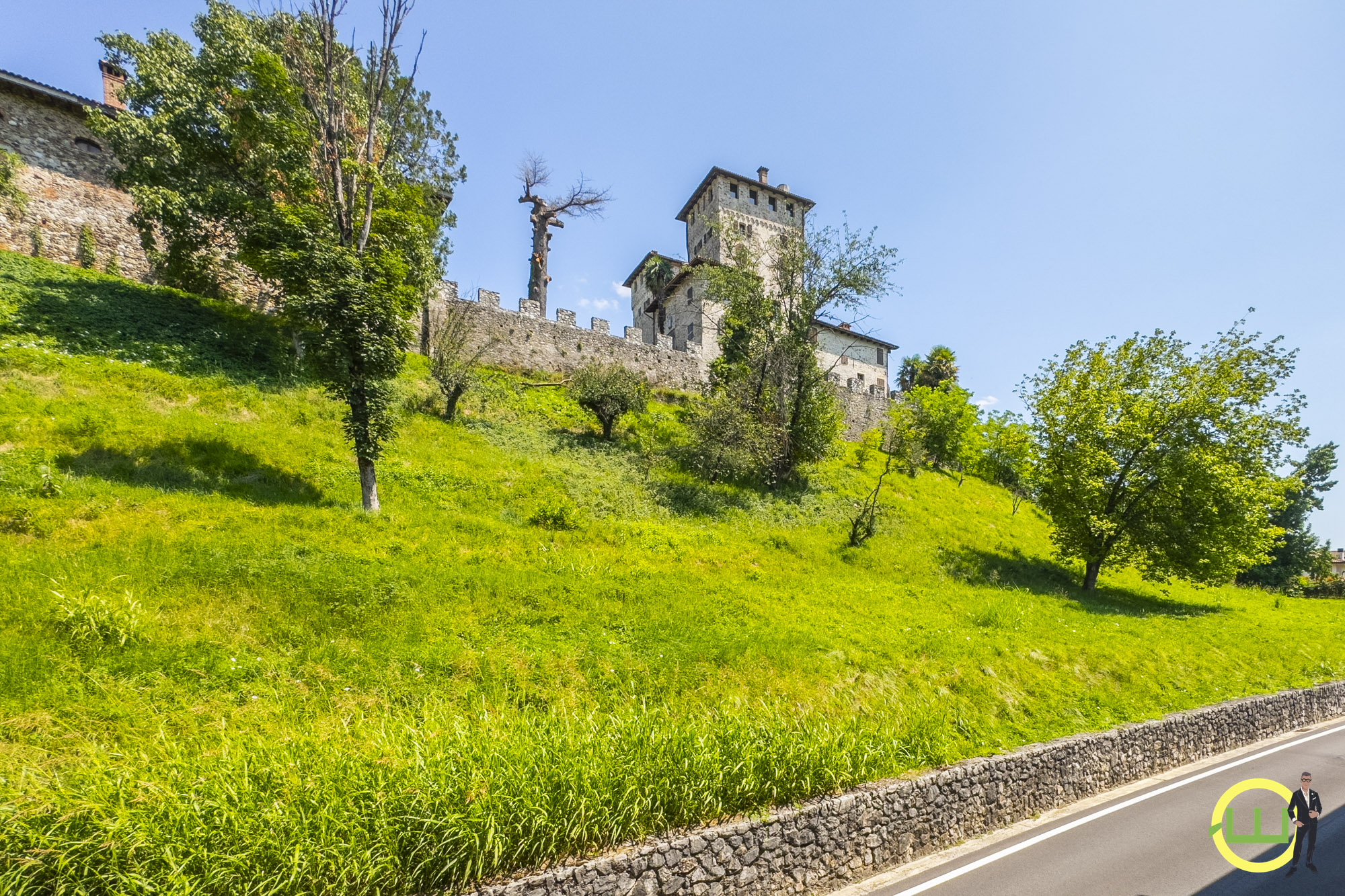 Media numero 4 di CASSACCO APPARTAMENTO CON VISTA CASTELLO!