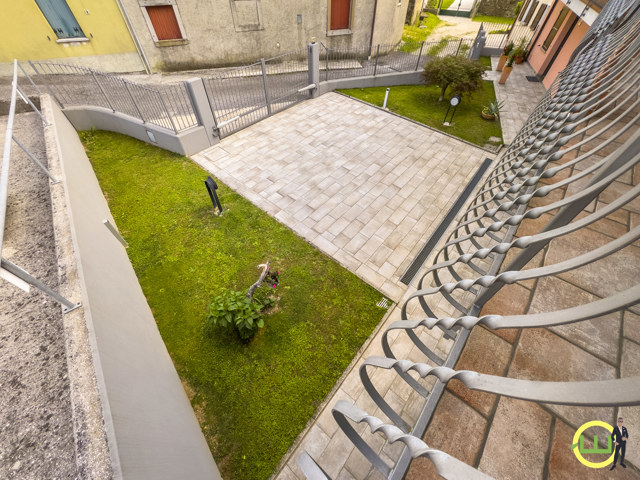 Media numero 13 di BUJA INTROVABILE VILLETTA IN ZONA ESCLUSIVA!