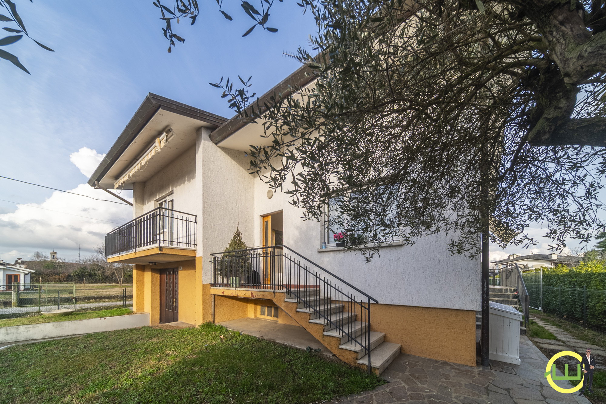 Media numero 31 di VILLA SINGOLA CON GIARDINO ESCLUSIVO A MANZINELLO