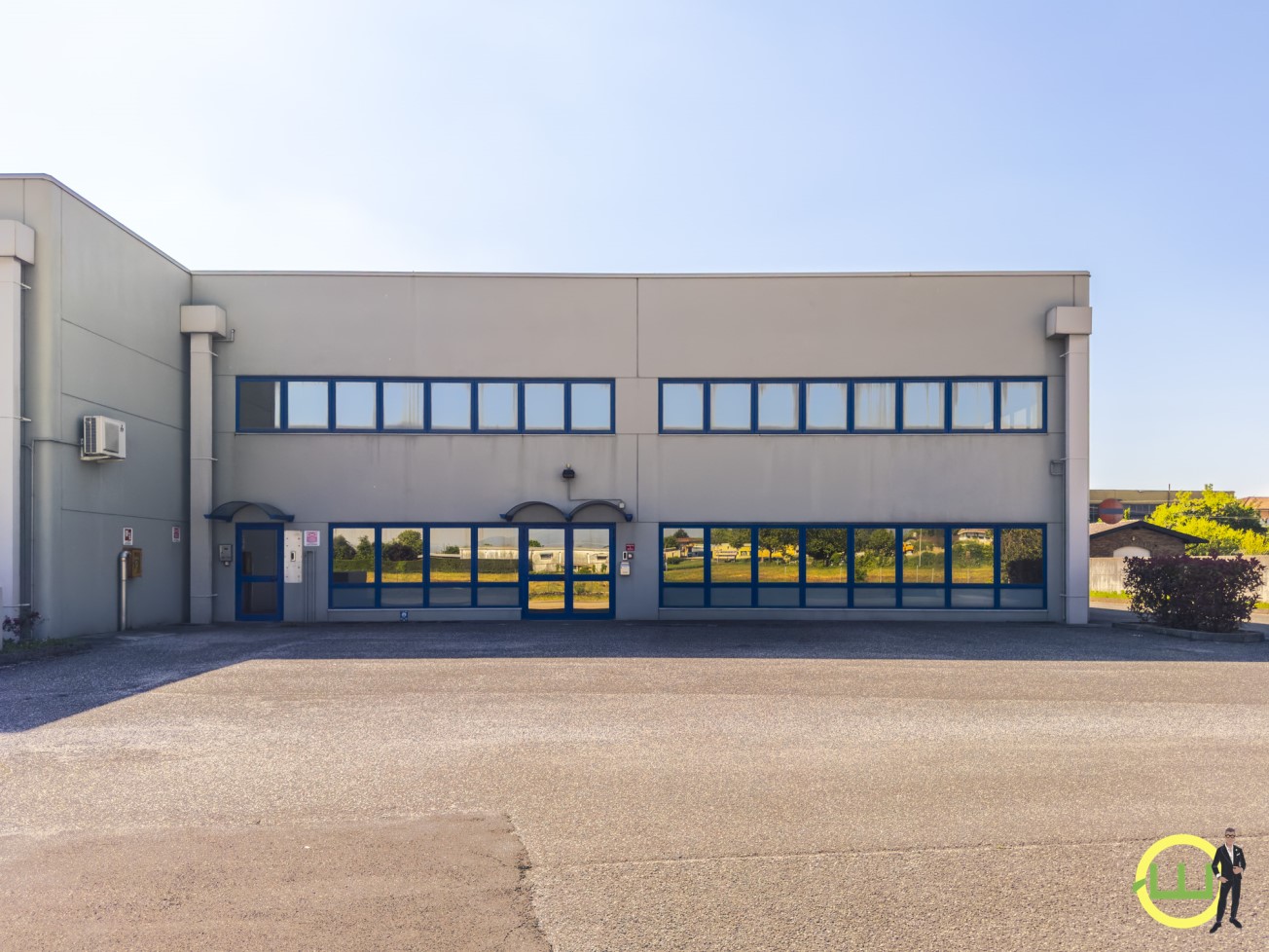 Media numero 32 di CAPANNONE + UFFICI (TRICESIMO)