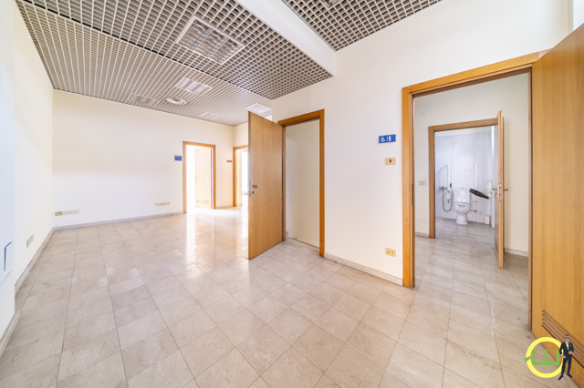 Media numero 8 di NEGOZIO CENTRALISSIMO SAN VITO AL TAGLIAMENTO