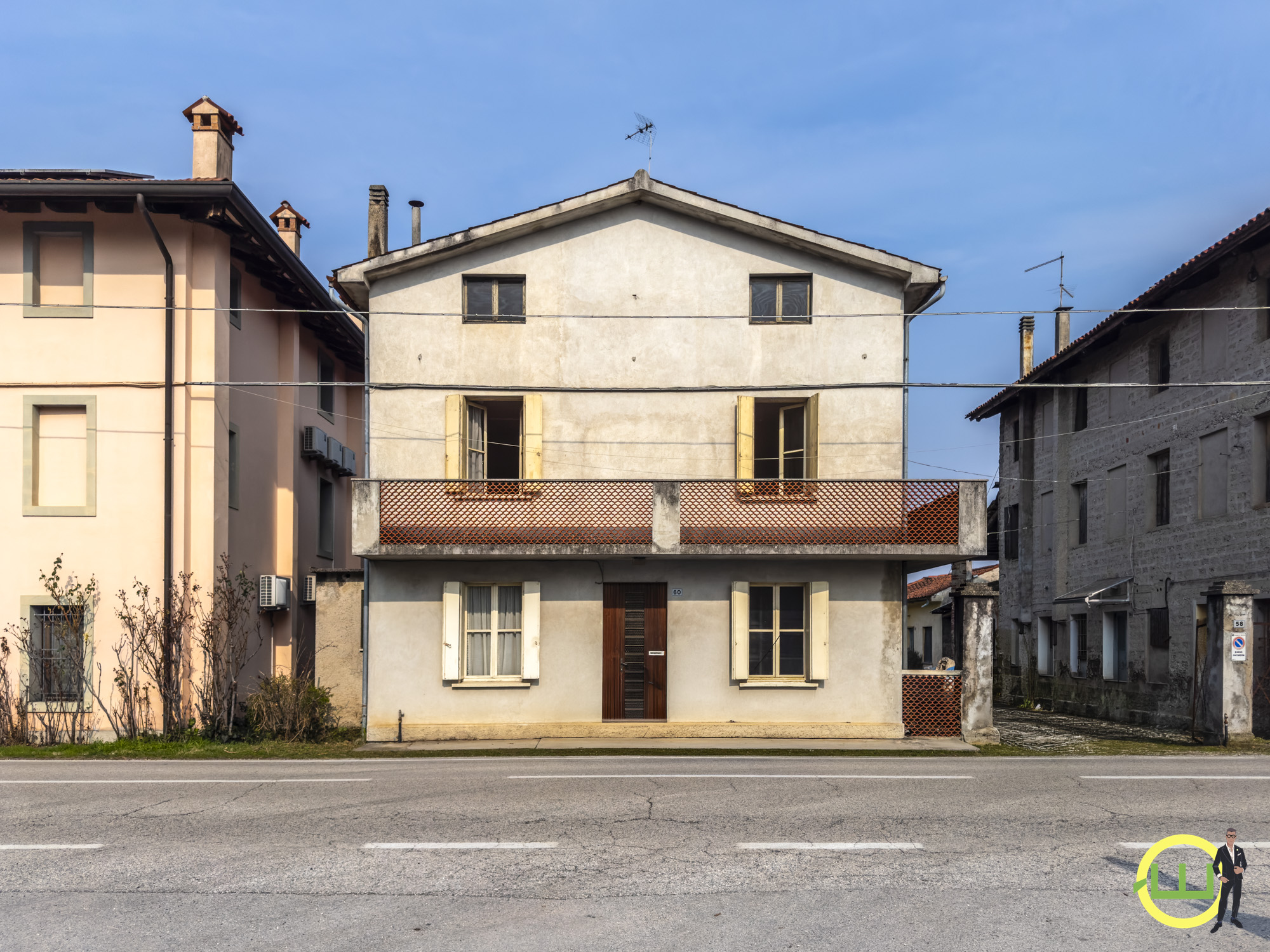 Media numero 33 di  TIPICA CASA INDIPENDENTE ANNI 60 A BERTIOLO