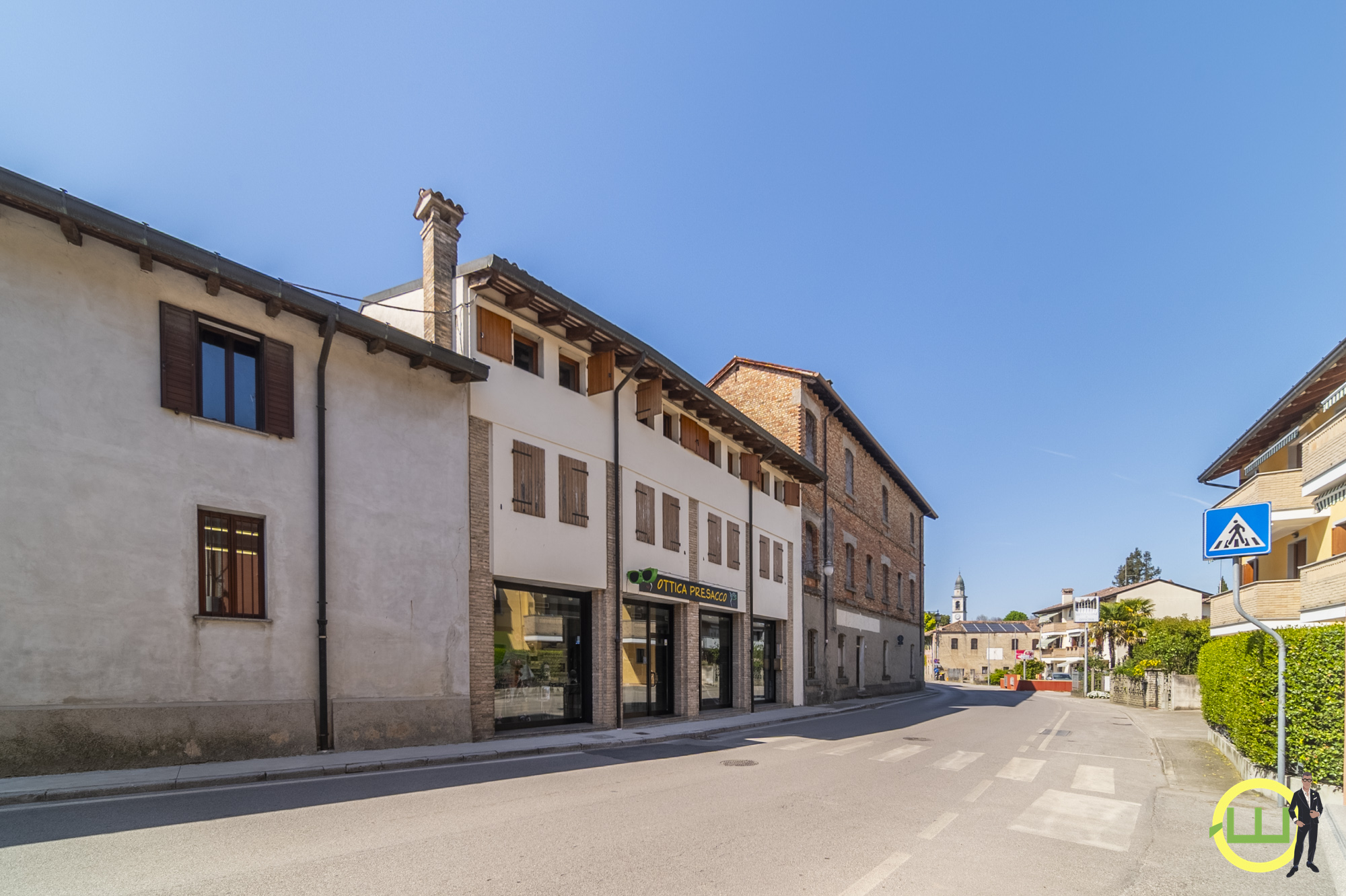 Media numero 30 di LUMINOSO ED AMPIO TRICAMERE IN PIENO CENTRO A RIVIGNANO