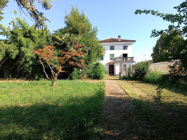 Immagine di VILLA D'EPOCA CON STUPENDO PARCO A CORNO DI ROSAZZO