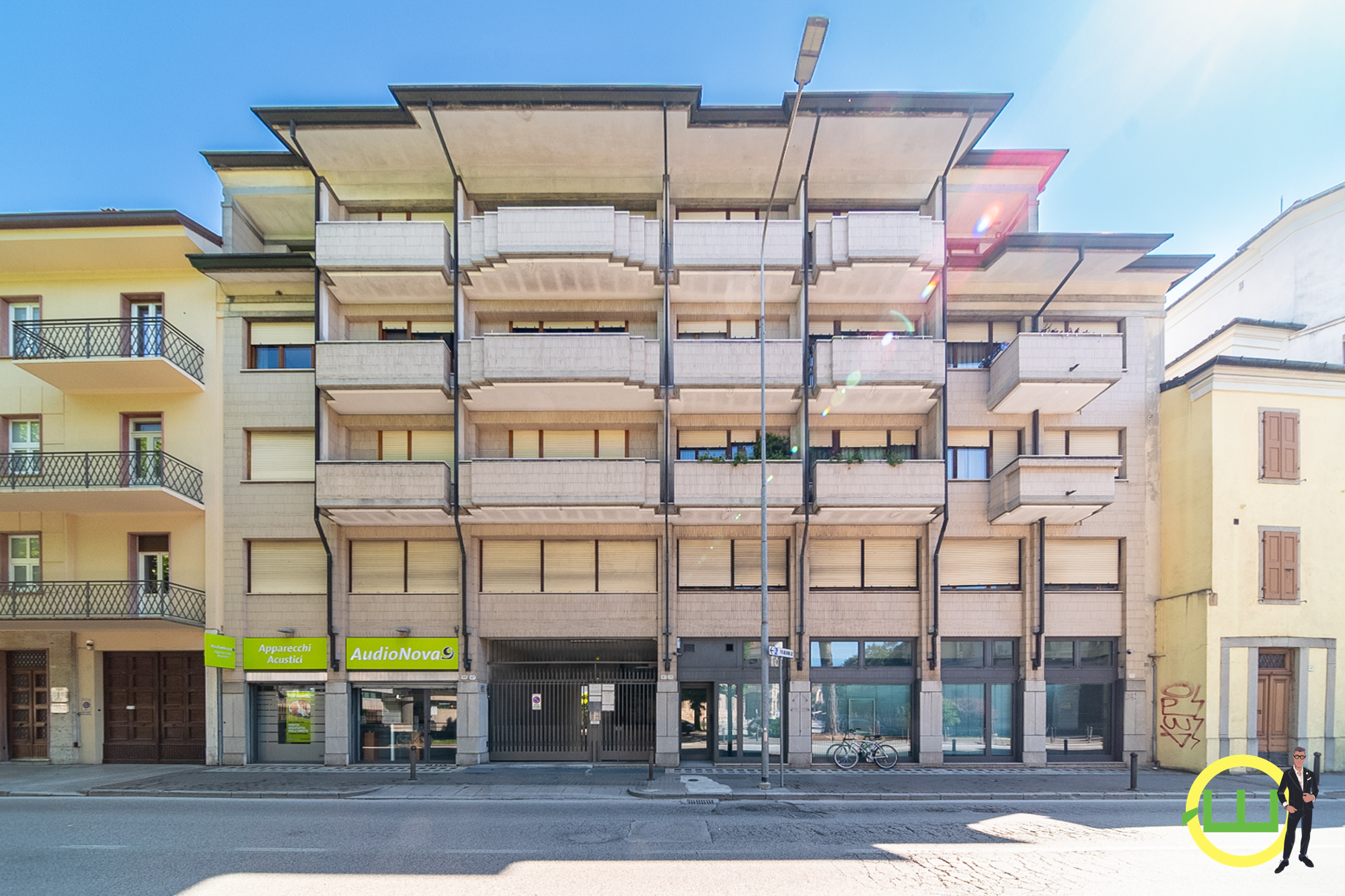 Media numero 22 di BICAMERE INTROVABILE IN CENTRO CITTA' CON GARAGE UD