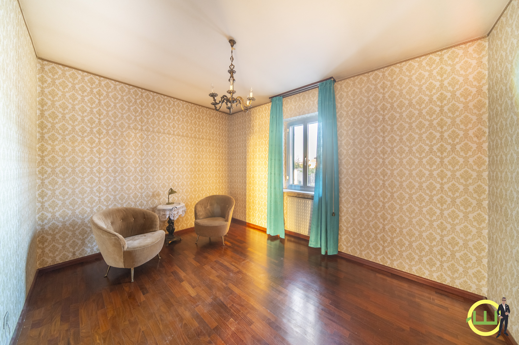 Media numero 18 di SPAZIOSA CASA INDIPENDENTE CON DOPPIO GARAGE E GIARDINO