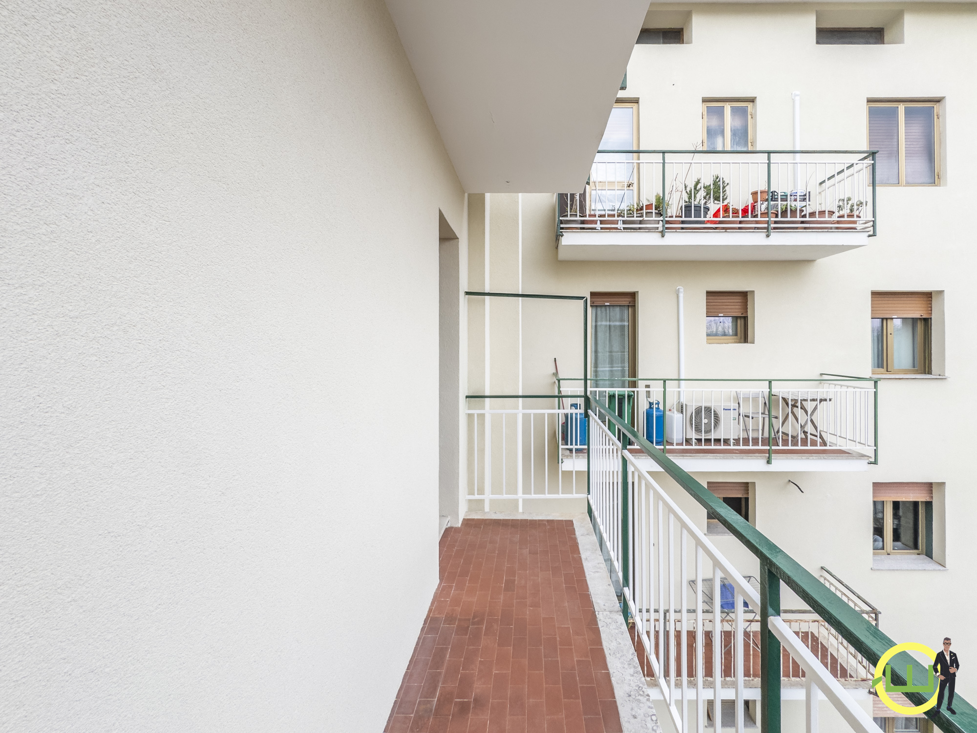 Media numero 7 di PANORAMICO APPARTAMENTO CON GARAGE IN CENTRO A CORMONS