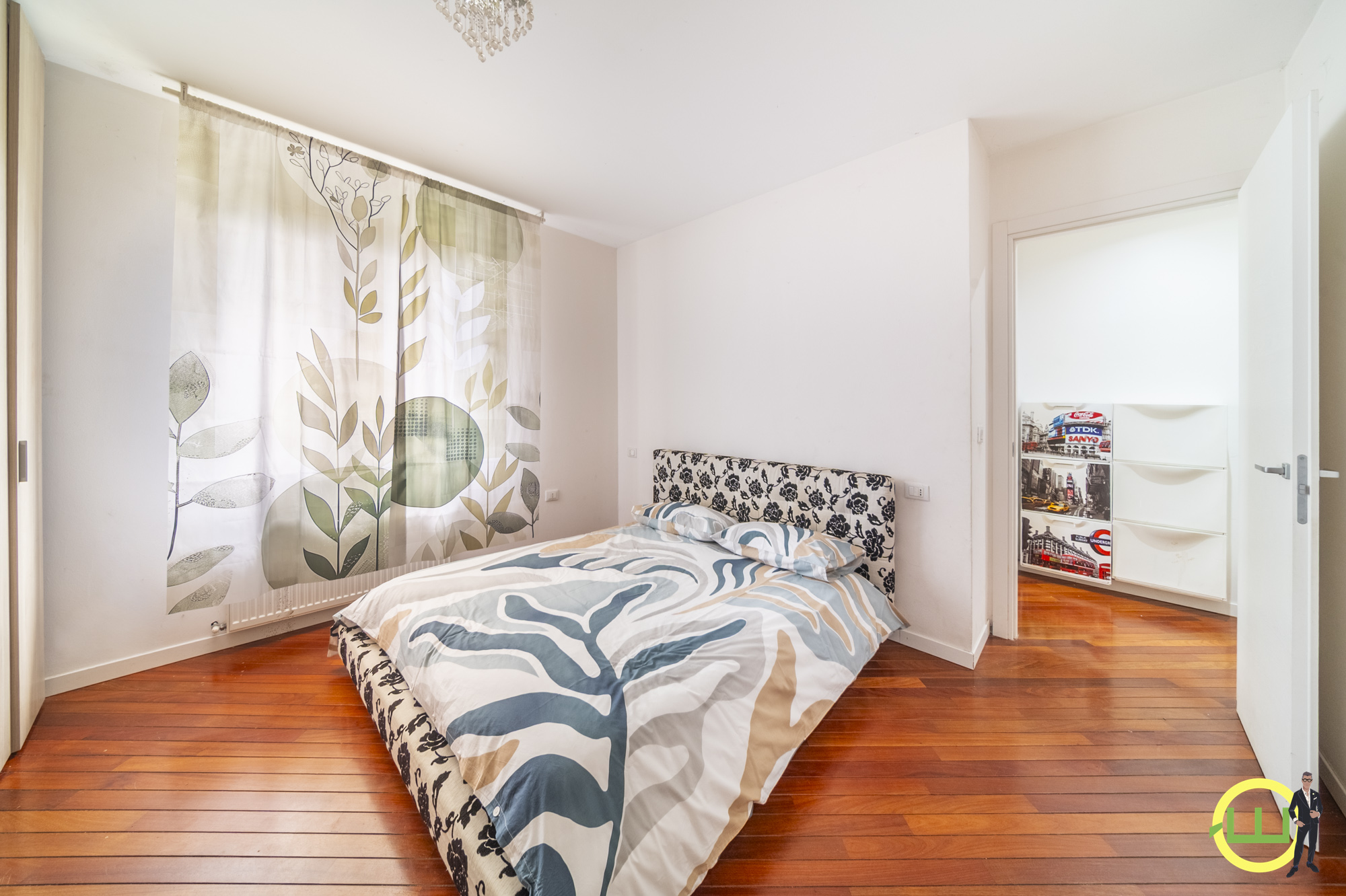 Media numero 11 di SPAZIOSA ED ELEGANTE VILLA CON TANTO TERRENO A SANTA MARIA LA LONGA