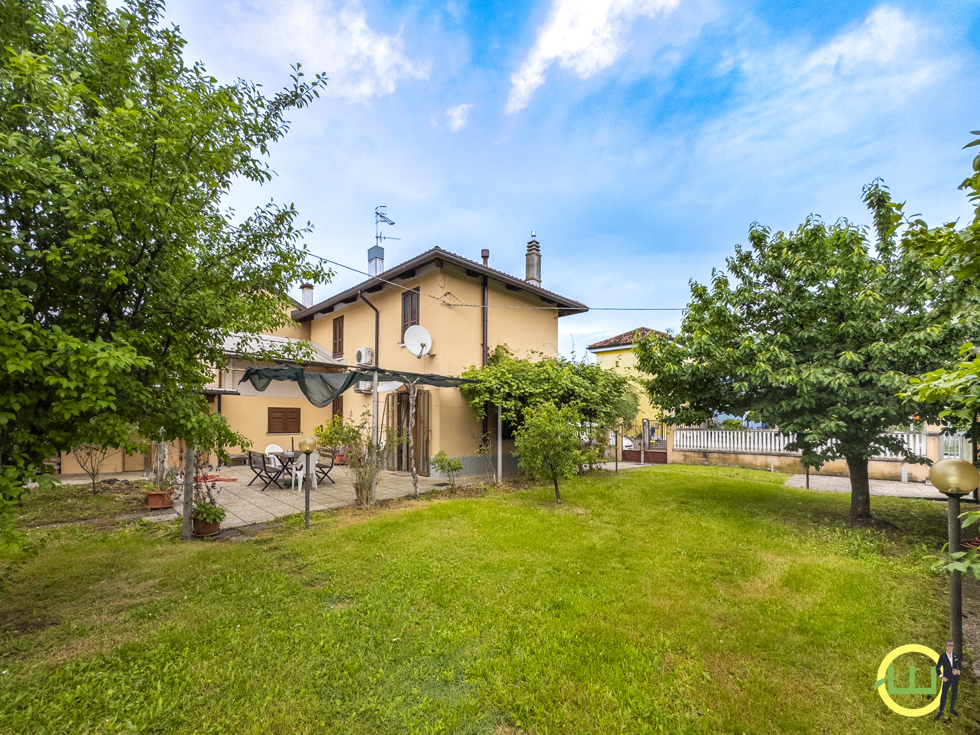 Media numero 5 di VILLA DI TESTA CON INCREDIBILE GIARDINO A UDINE