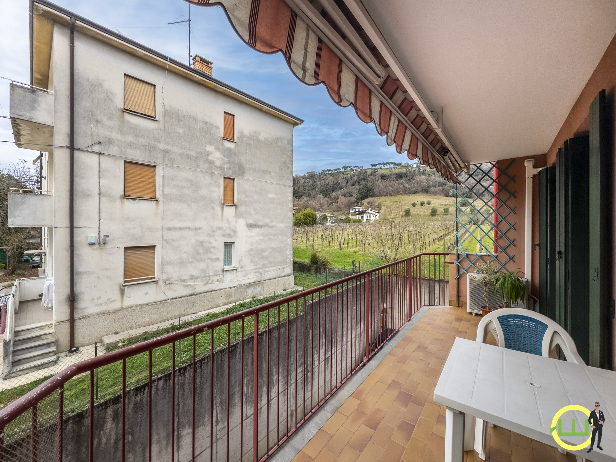 Media numero 10 di APPARTAMENTO TERRAZZATO CON 2 CAMERE DA LETTO E 2 SERVIZI IN CENTRO A CORMONS