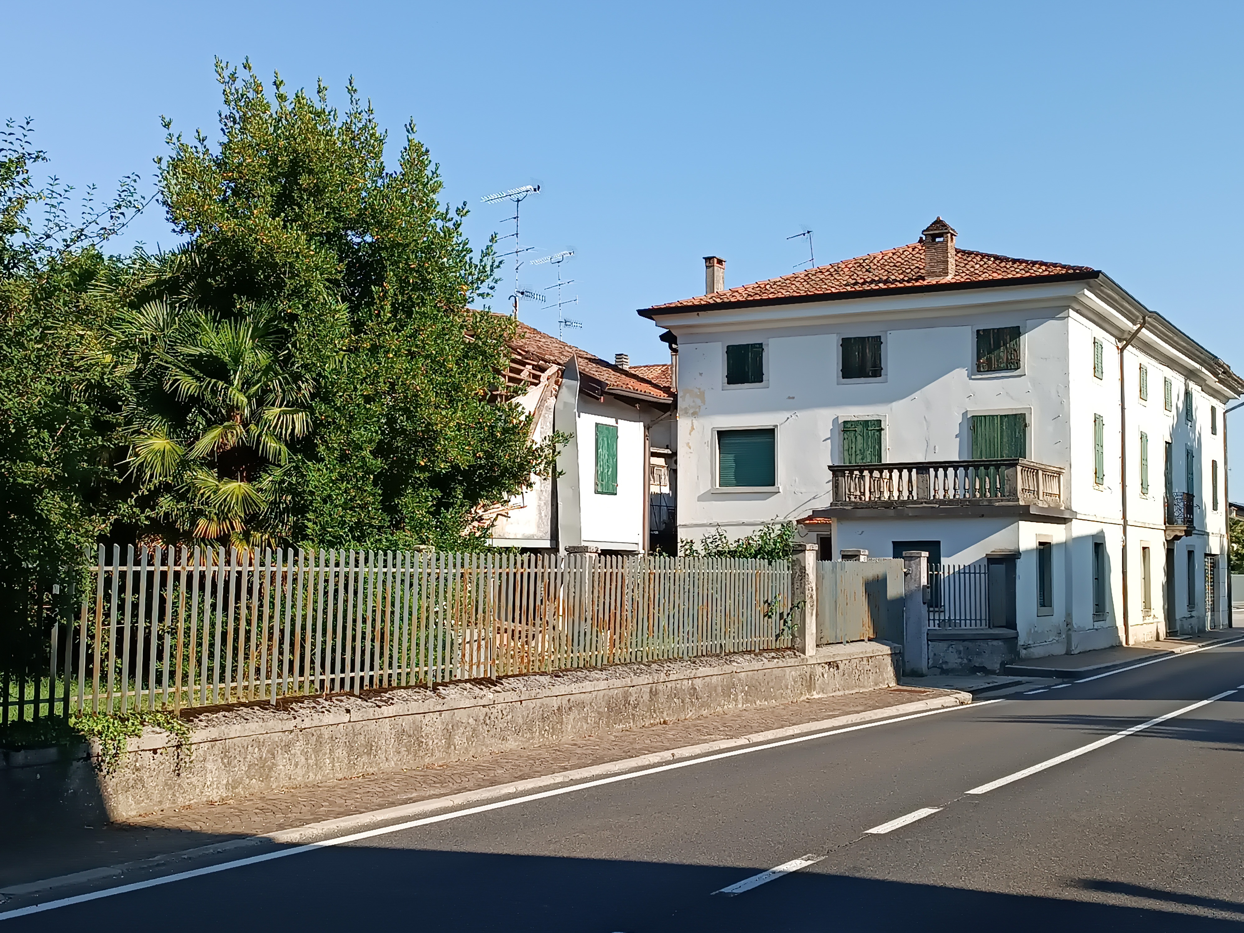 Media numero 2 di VILLA D'EPOCA CON STUPENDO PARCO A CORNO DI ROSAZZO