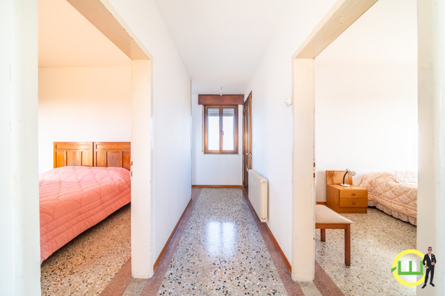 Media numero 25 di LUMINOSA CASA INDIPENDENTE CON DEPOSITO E AMPIO GIARDINO A SAN VITO AL TAGLIAMENTO