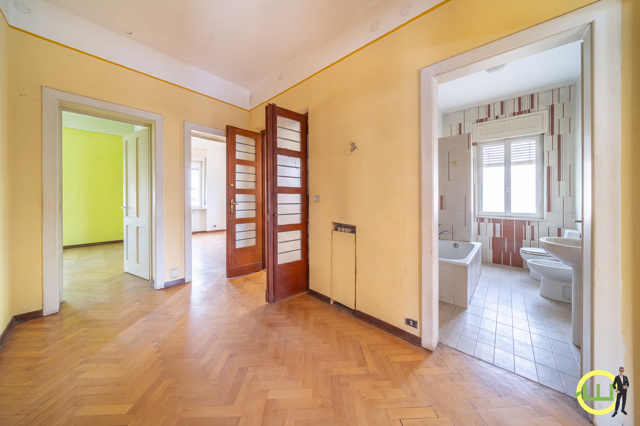 Media numero 21 di VILLA D'EPOCA CON 2 GENEROSI APPARTAMENTI E PARCO IN CENTRO A GORIZIA