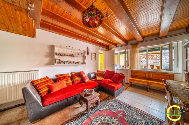 Media numero 12 di CASA INDIPENDENTE CON AMPIO ACCESSORIO E TERRENO ESCLUSIVO a San Daniele del Friuli