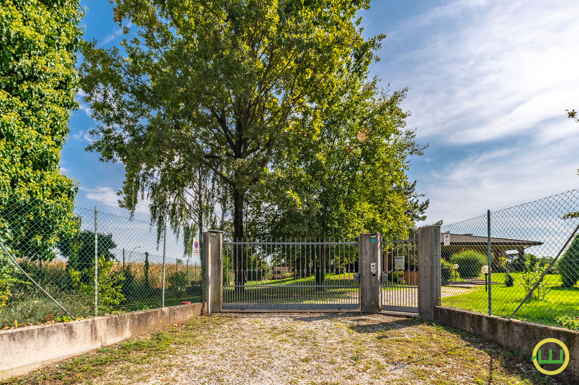 Media numero 38 di SPAZIOSA VILLA QUADRICAMERE CON ACCESSORIO E AMPIO GIARDINO A VARMO