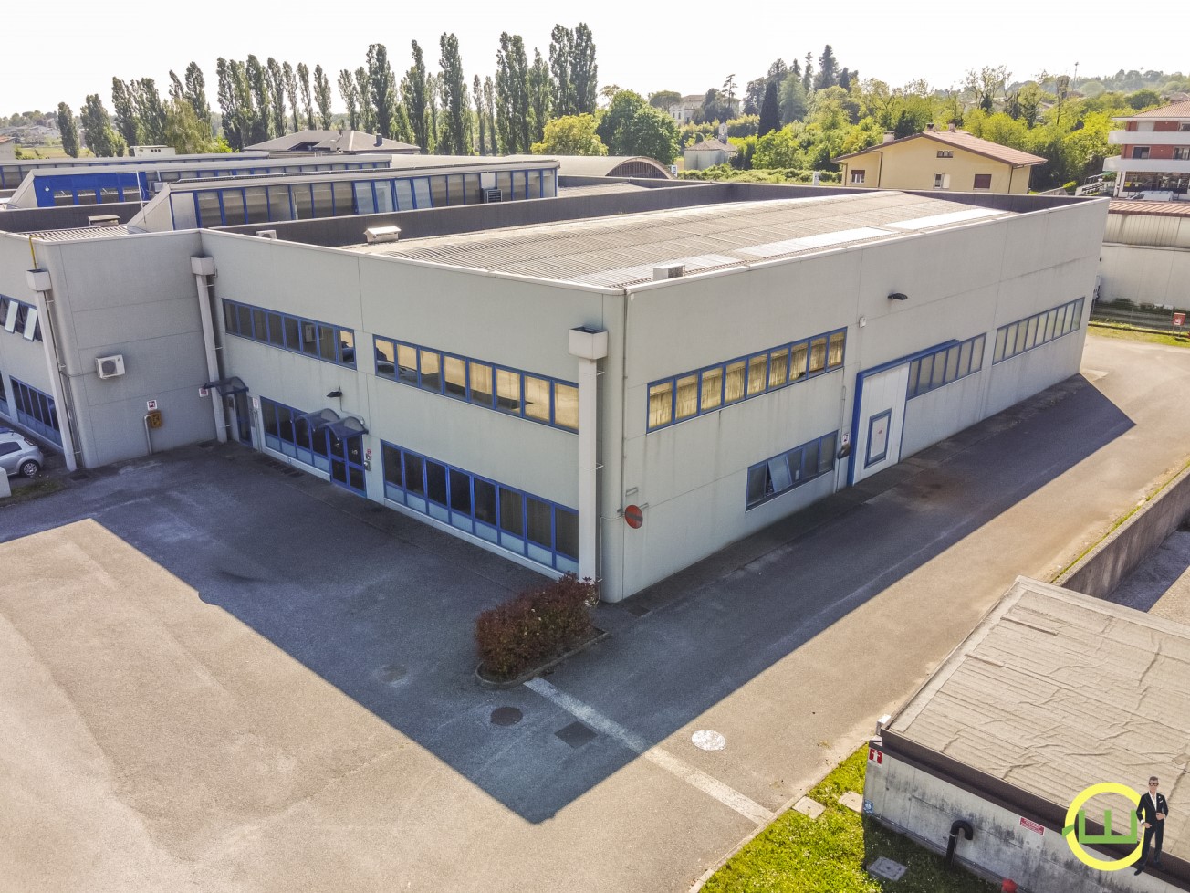 Media numero 26 di CAPANNONE + UFFICI (TRICESIMO)