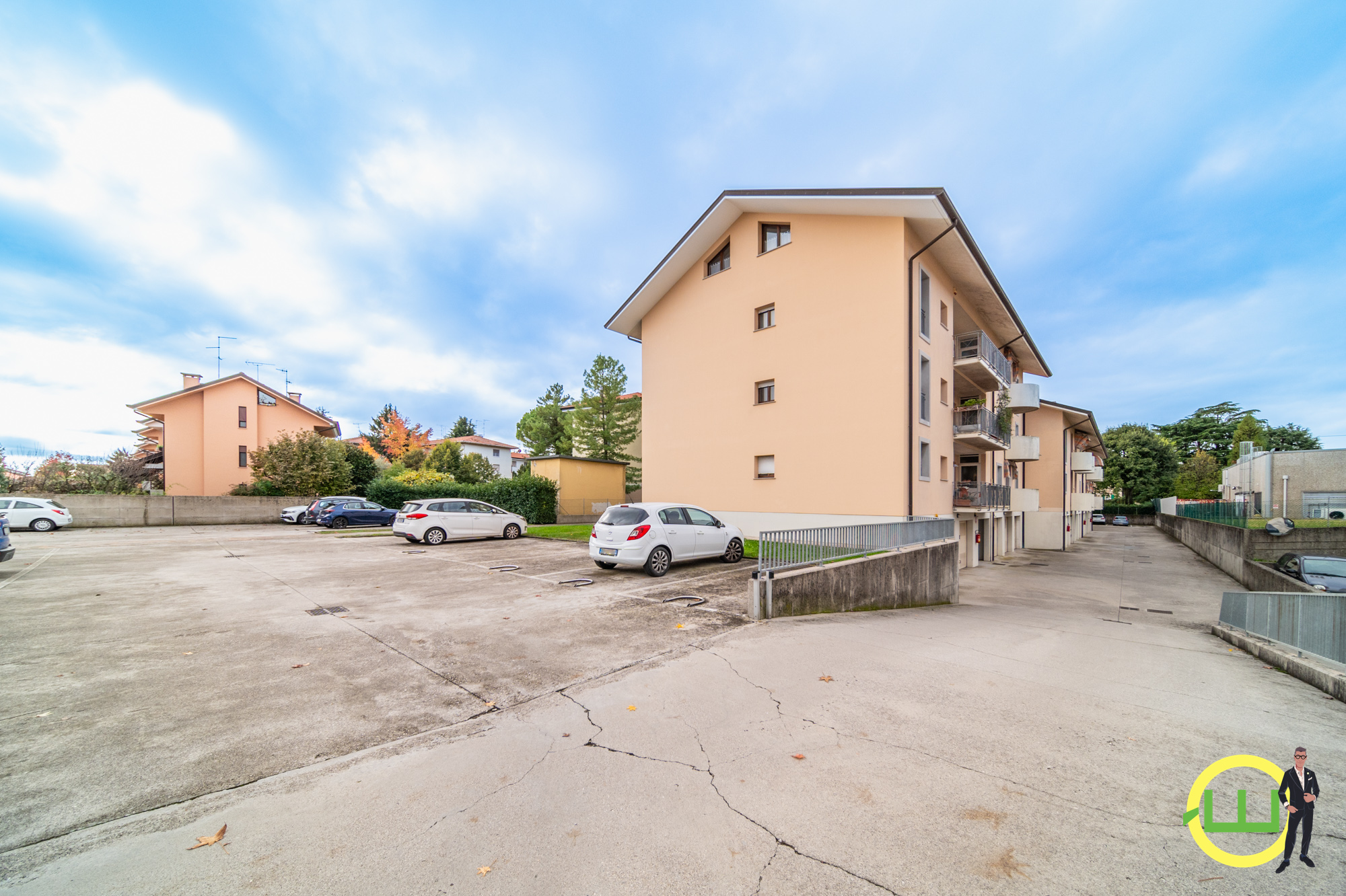 Media numero 24 di UDINE SPLENDIDO BICAMERE BISERVIZI CON GARAGE!
