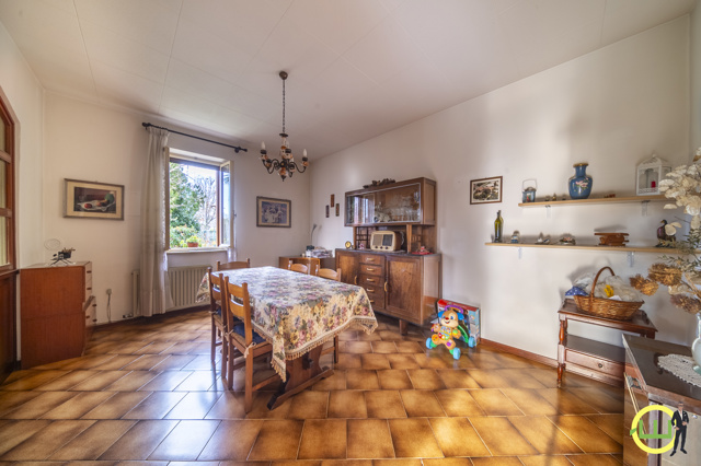Media numero 6 di STORICA CASA ACCOSTATA CON TRE CAMERE, GARAGE E GIARDINO A POCENIA