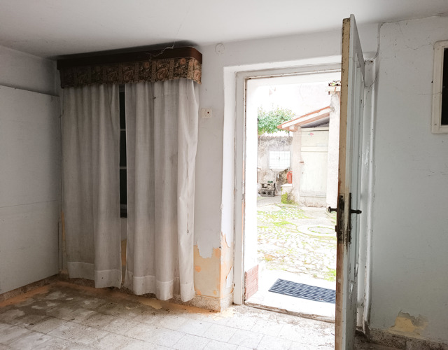 Media numero 20 di DUE CASE DA RESTAURARE IN BORGO ESCLUSIVO A CORMONS