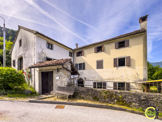 Immagine di UNA DIMORA STORICA NEL CUORE DELLA CARNIA - RIVO DI PALUZZA