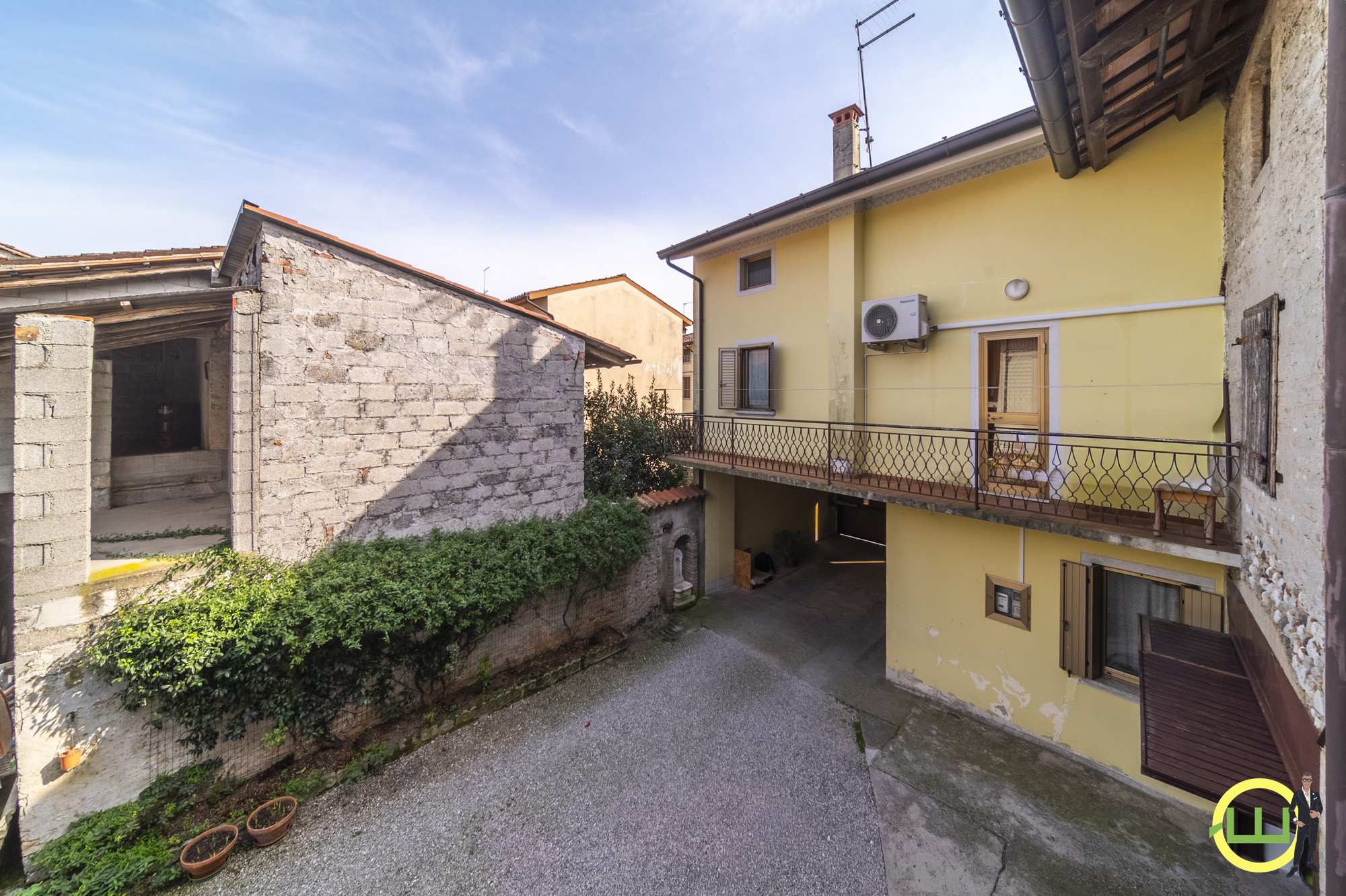 Media numero 33 di TERRATETTO TRICAMERE CON AMPIA CORTE ESCLUSIVA A SEDEGLIANO