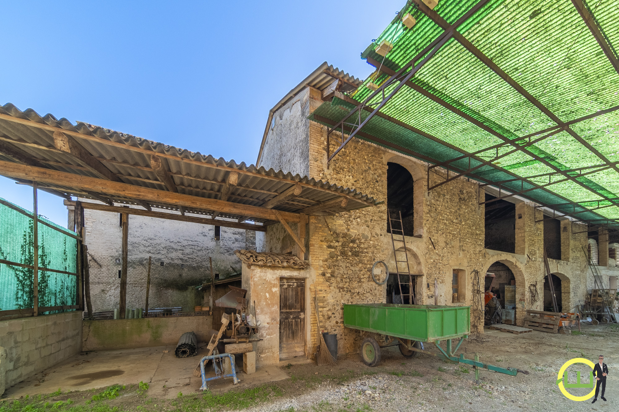 Media numero 24 di LUMINOSA CASA IN SASSO CON AMPIO DEPOSITO E SPAZIO VERDE A CODROIPO