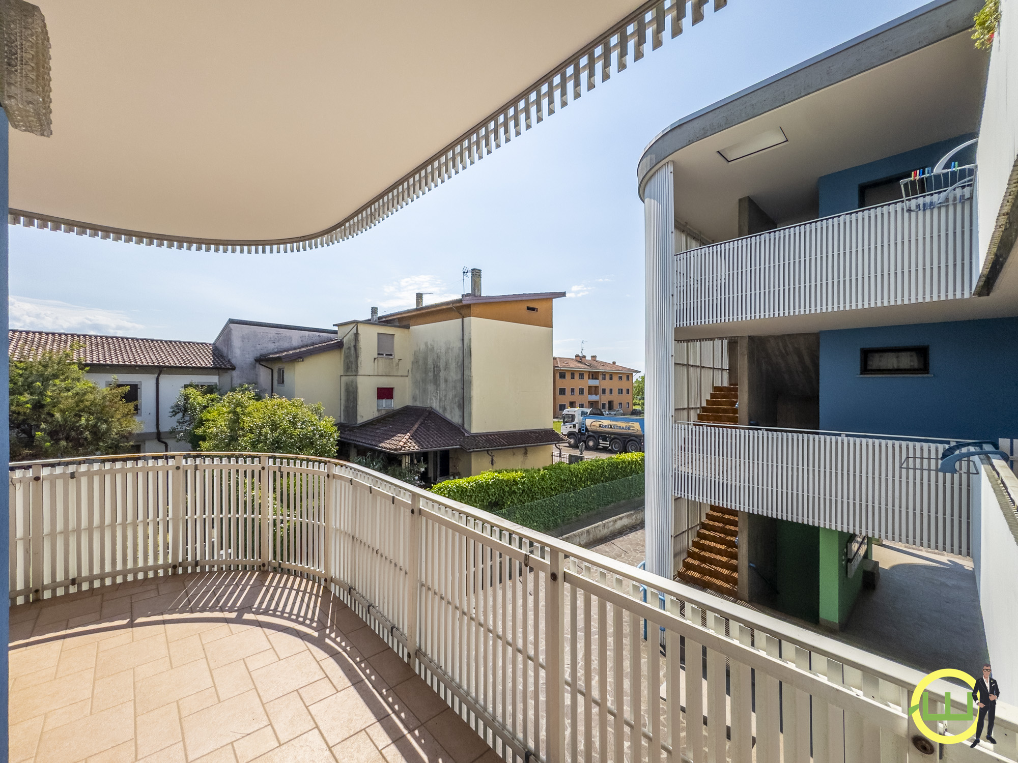 Media numero 21 di AMPIO TRICAMERE IN PALAZZINA CURATA - MAJANO CENTRO