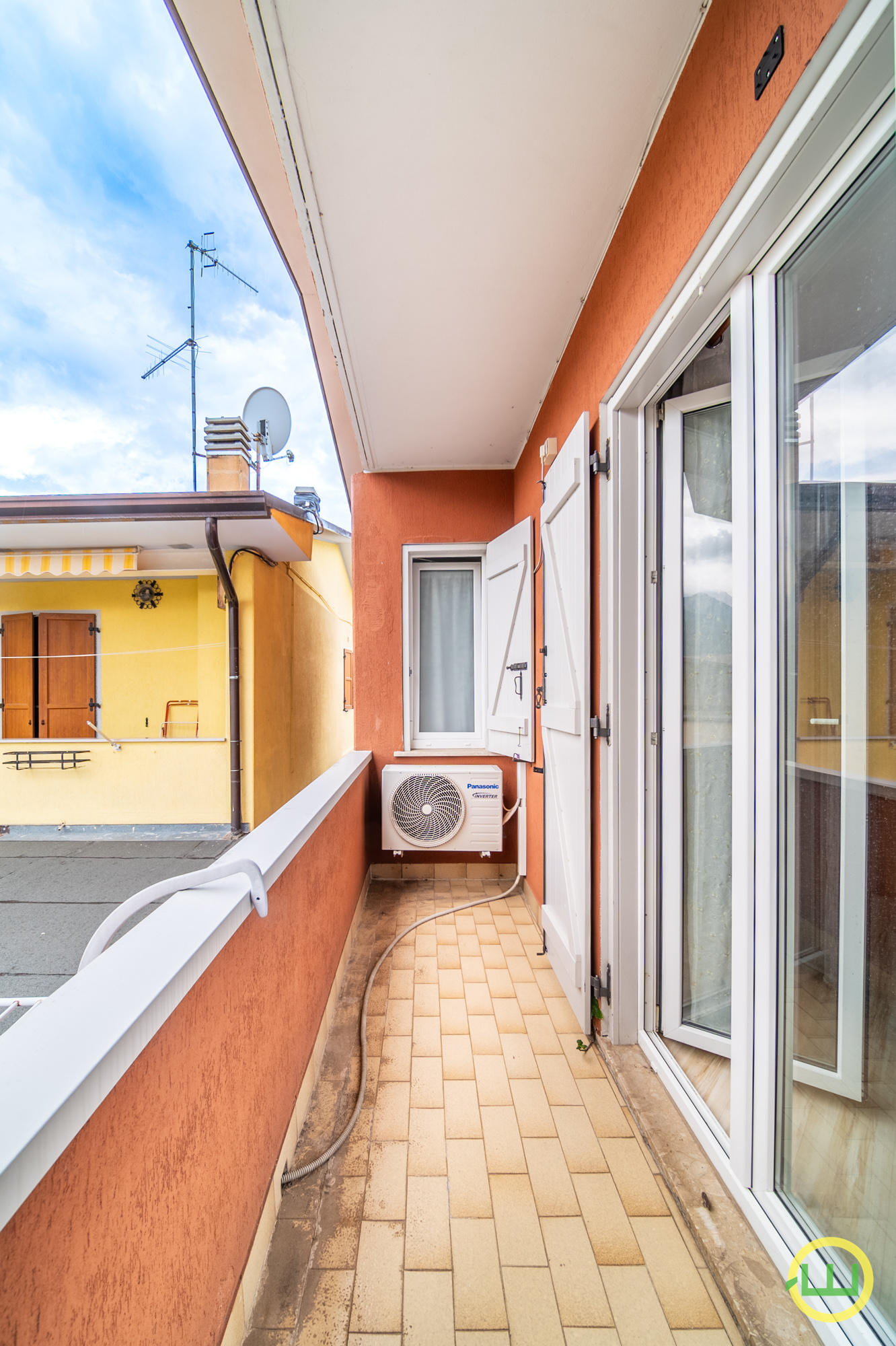 Media numero 16 di OSOPPO VILLA A SCHIERA RISTRUTTURATA CON GIARDINO!
